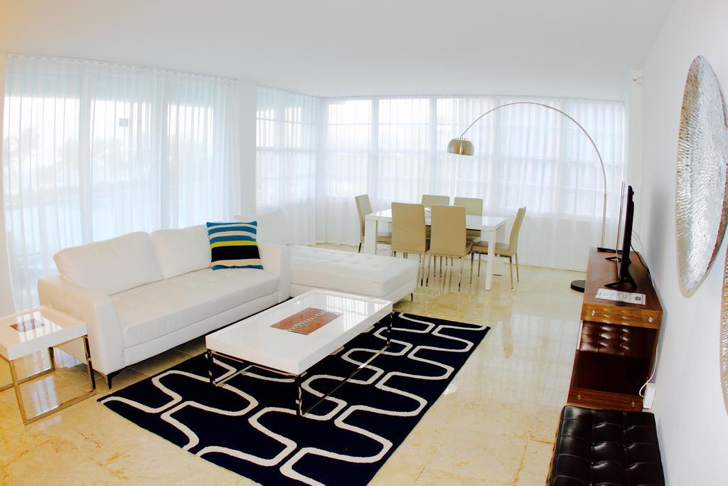 Oceanfront Contemporary Suites Μαϊάμι Μπιτς Δωμάτιο φωτογραφία